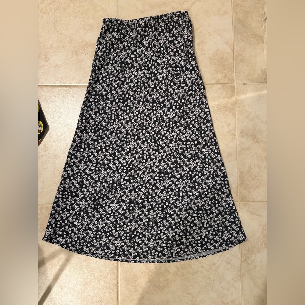 Urban Outfitters Black and White Satin Floral A-Line Skirt